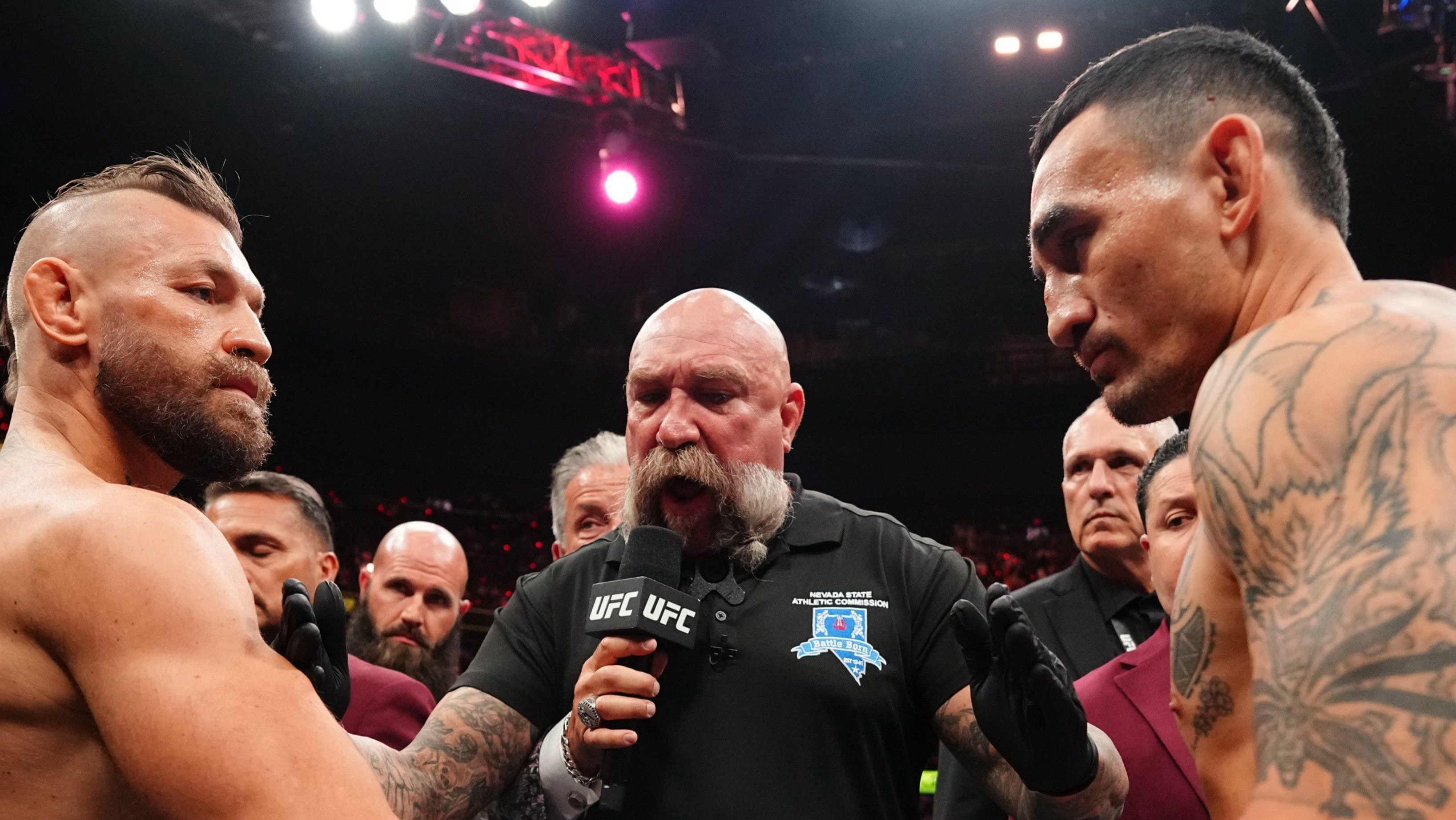 Conor McGregor pede anulação de derrota para Holloway no UFC