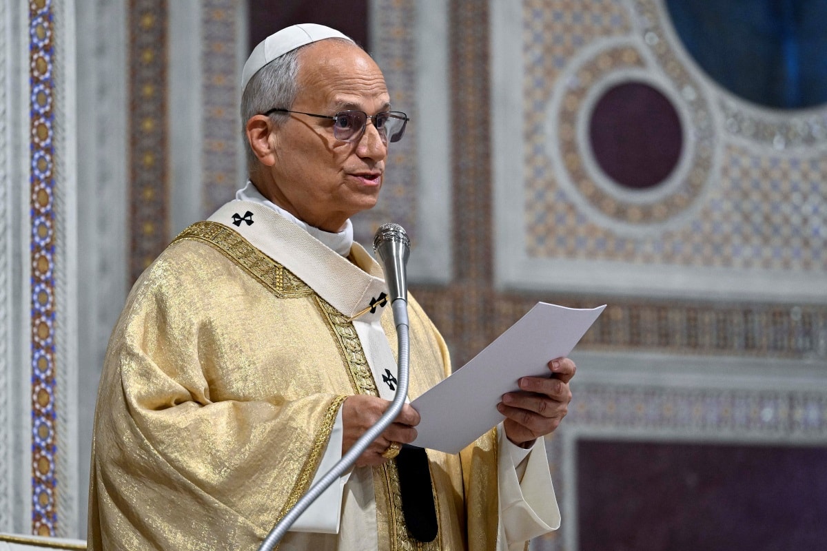 Papa Leão XIV será internado nesta terça para retirada de nódulo