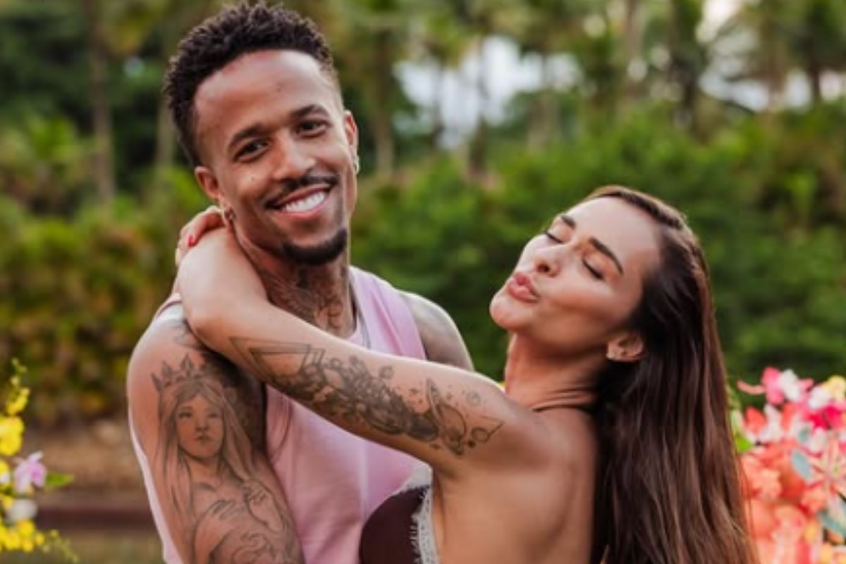 Tainá Militão se explica ao embarcar para Madrid em meio à polêmica