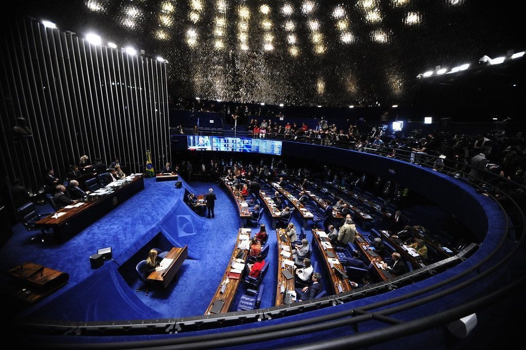 Análise: Flávio e Lula disputam narrativa de 6×1 antes do segundo turno