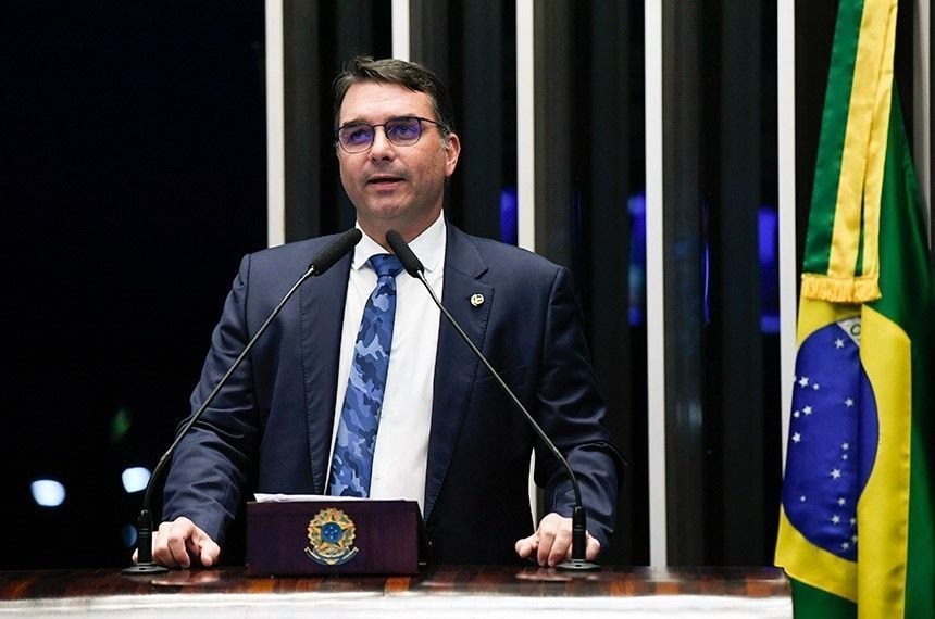 Áudio de Flávio a Vorcaro é “grave” e caso de cassação, diz Boulos