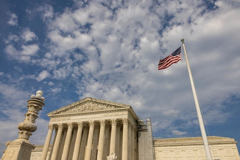Trump diz que decisão da Suprema Corte sobre cidadania favorece a China