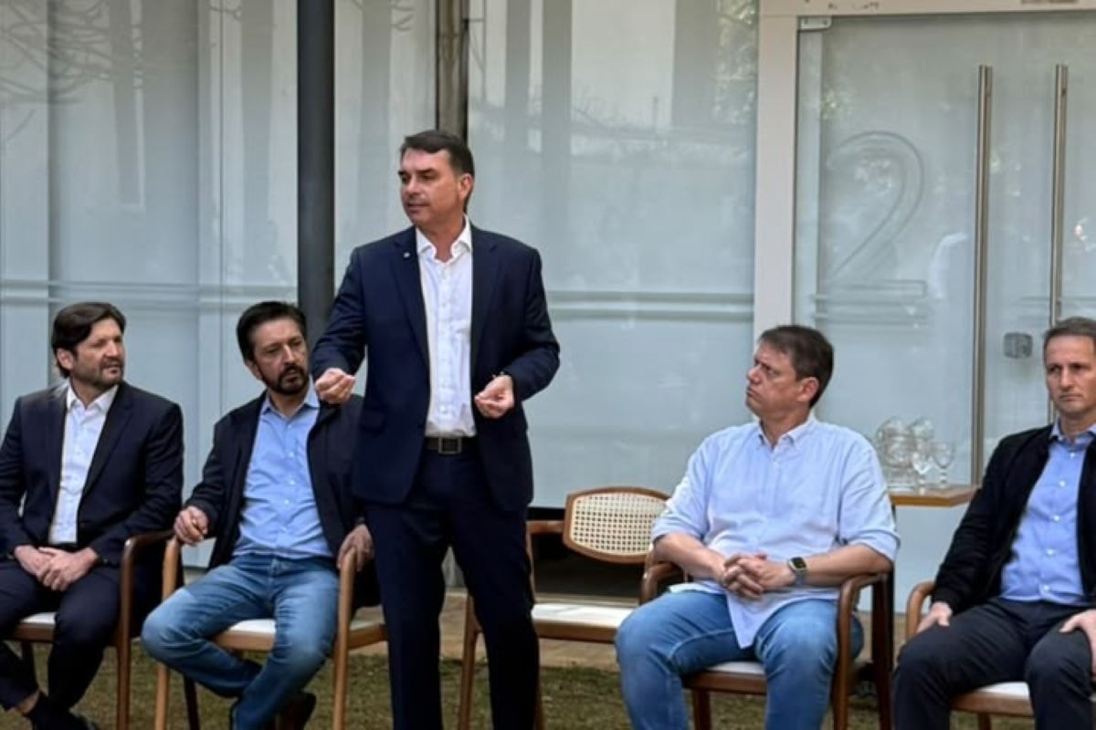 Flávio se reúne com Duda Lima em SP para fechar detalhes da campanha
