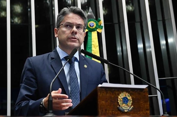 Vieira vê acusação da PGR por abuso de autoridade como "patética"