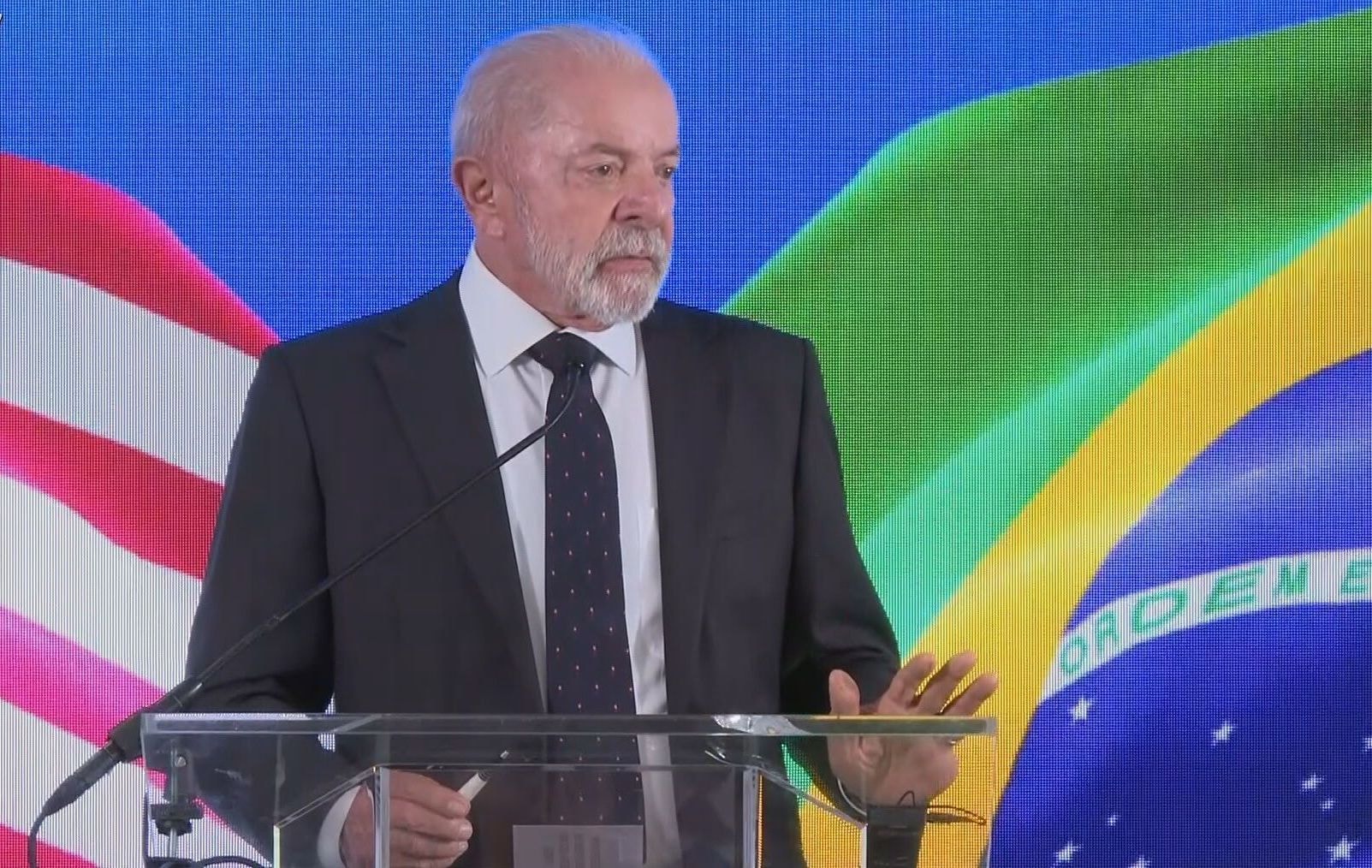 Bolsas da Europa fecham sem direção única com cautela sobre guerra