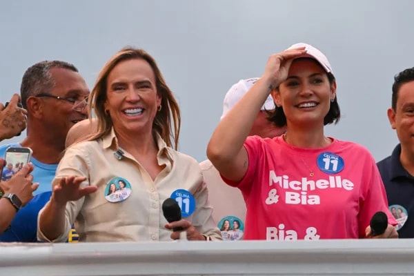 Em agenda no DF, Michelle pede pacificação: "Não vamos brigar com lulistas"