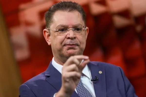 Líder do PL reage a aumento do Bolsa Família por Lula a 17 dias da eleição