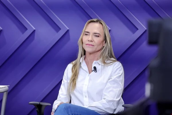 Após Lula, Erika Kokay fala sobre BRB e critica Celina