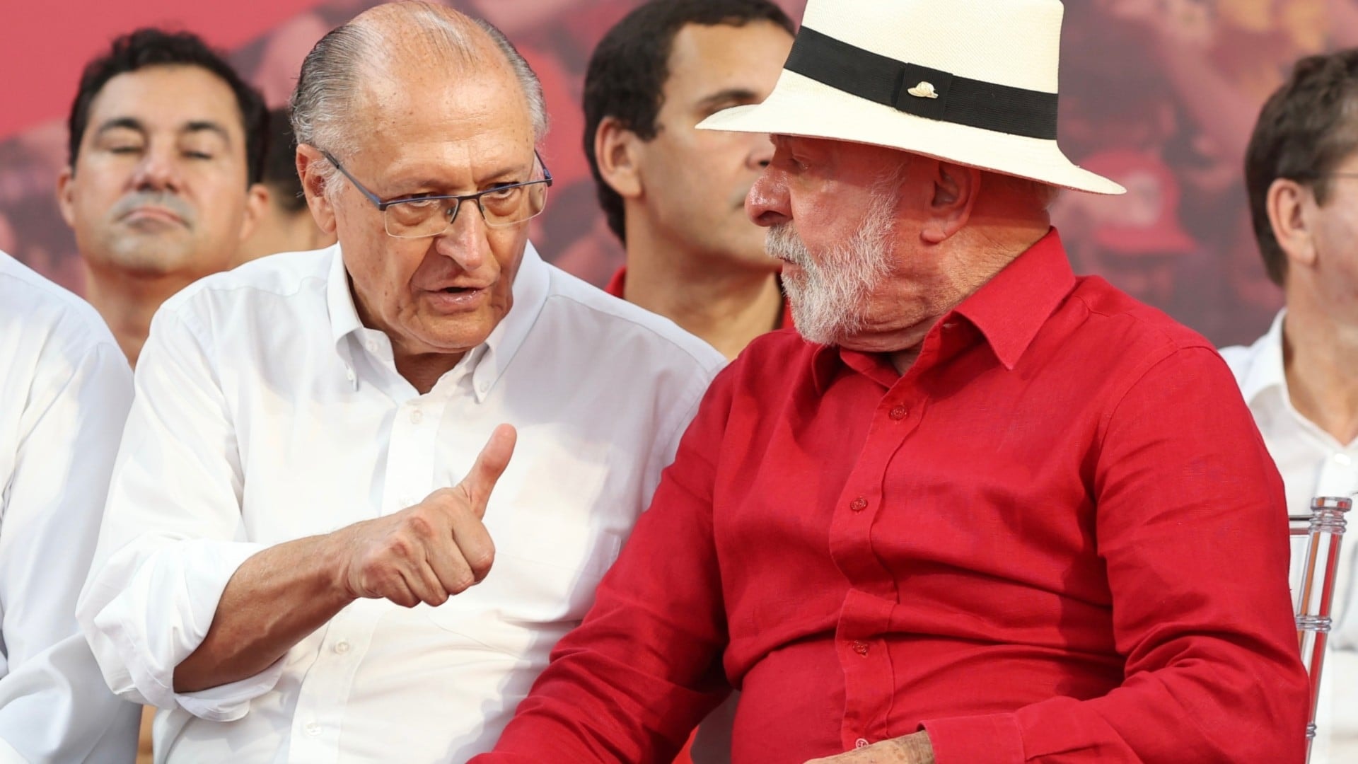 Alckmin é confirmado como vice e vai reeditar chapa vitoriosa de Lula