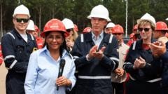 O que é o 'maior acordo petrolífero da história' anunciado por EUA e Venezuela — e por que ele é tão controverso