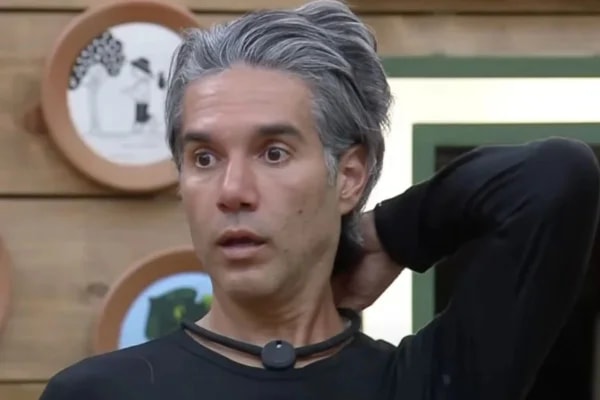 Fernando Sampaio opina sobre Karol Lekker e cancelamento: "É burrice"