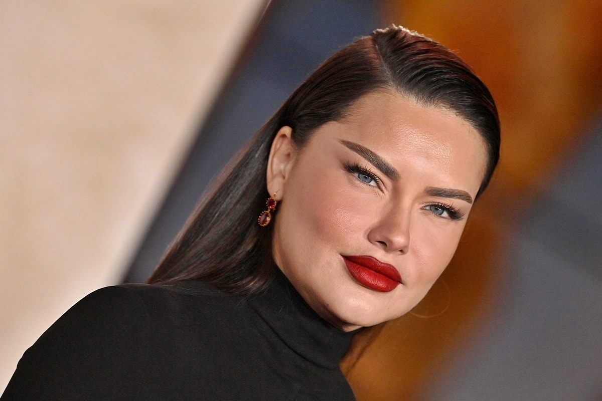 Adriana Lima aparece com visual repaginado e conquista elogios nas redes