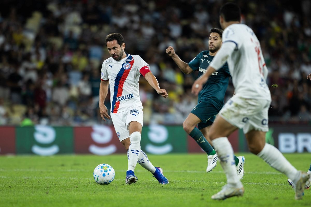 Éverton Ribeiro faz cirurgia nas costas e desfalca o Bahia