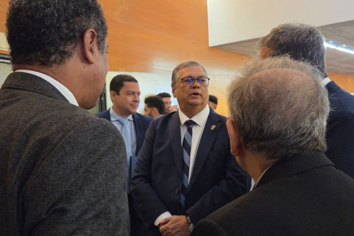"Bloco da ilegalidade nunca foi tão forte e unido no Brasil", diz Dino
