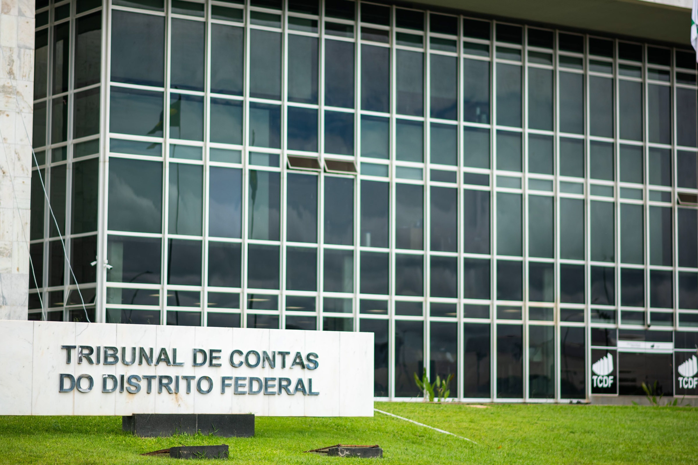 TCDF adia análise das contas do último ano de Ibaneis por ausência do balanço do BRB