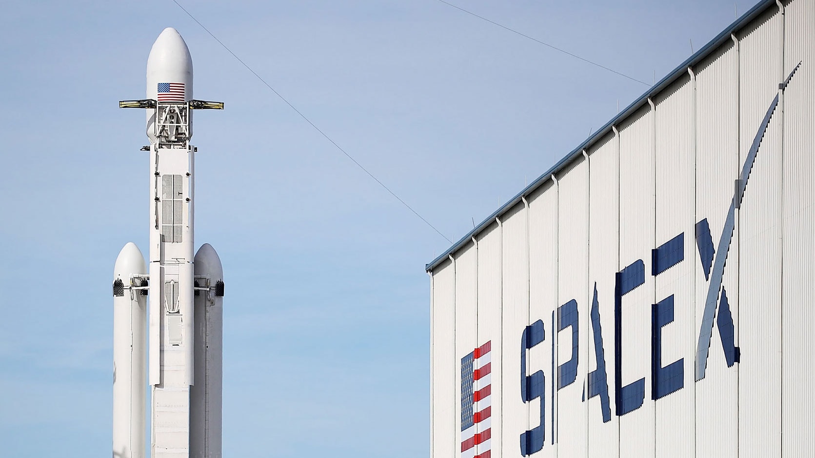 SpaceX caminha para nova queda e valor de mercado deve ficar abaixo de US$ 2 tri