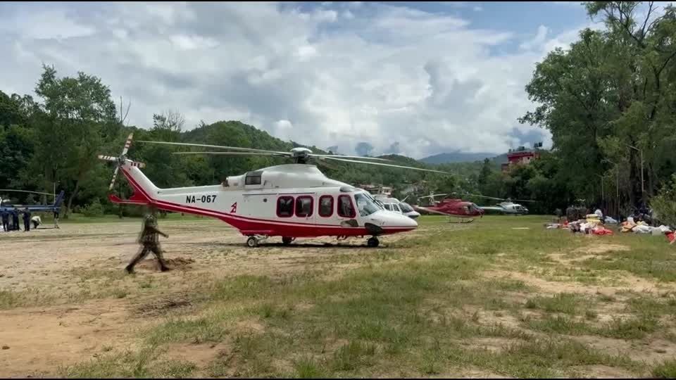 Pelo menos 80 americanos estão desaparecidos na região do Nepal, dizem EUA