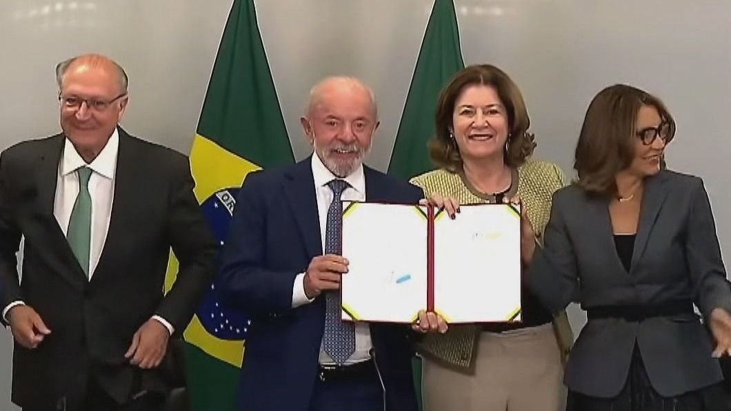 Entenda o que muda com o fim da “taxa das blusinhas”
