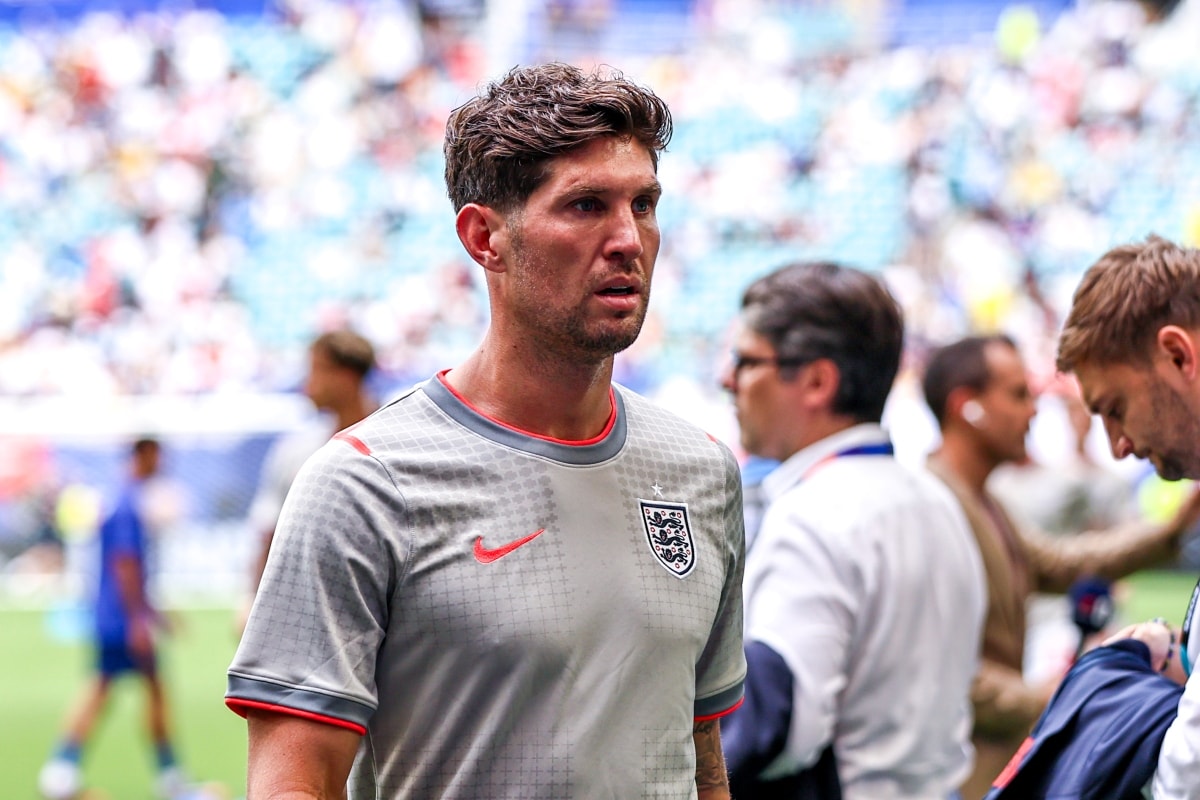 Inter de Milão encaminha contratação de Stones, do Manchester City