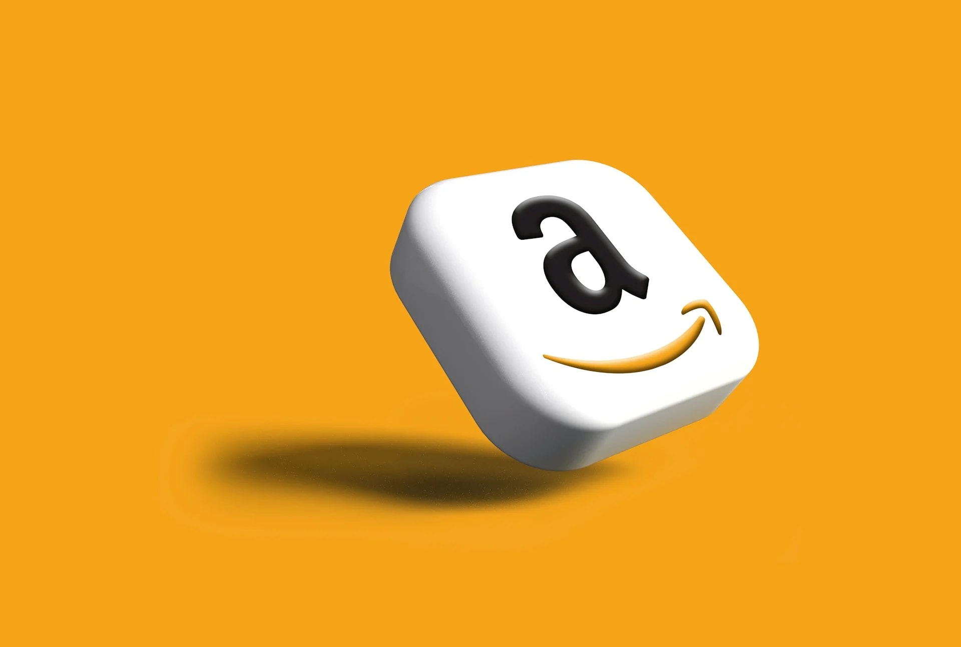Amazon cria divisão secreta que compra e destrói livros raros para treinar IA