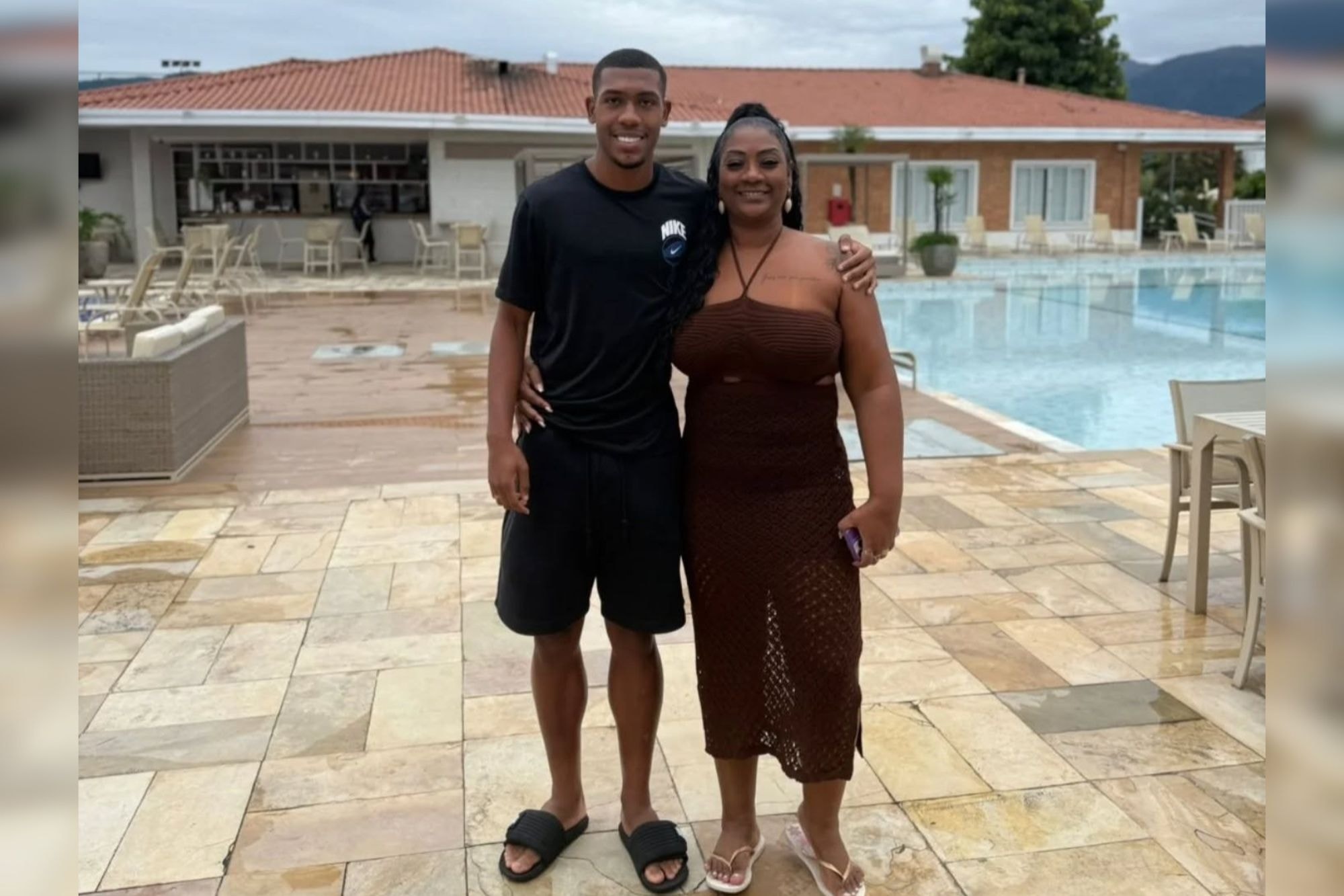 Mãe de Rayan agradece ao Vasco pela convocação do jogador para a Copa