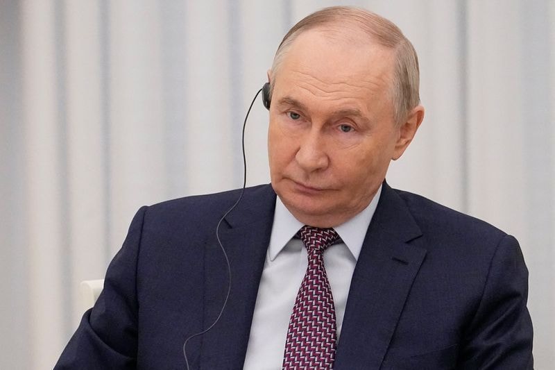 Putin diz preferir negociar paz na Ucrânia com pessoas próximas a Trump
