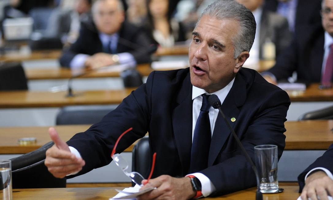 Lula deve priorizar aprovação do Redata para não perder investimentos, diz deputado