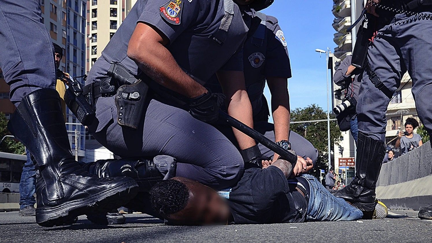 Brasil supera 60 mil mortos por intervenção policial em 10 anos