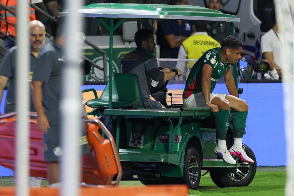 Palmeiras: Vitor Roque passará por cirurgia no tornozelo após lesão