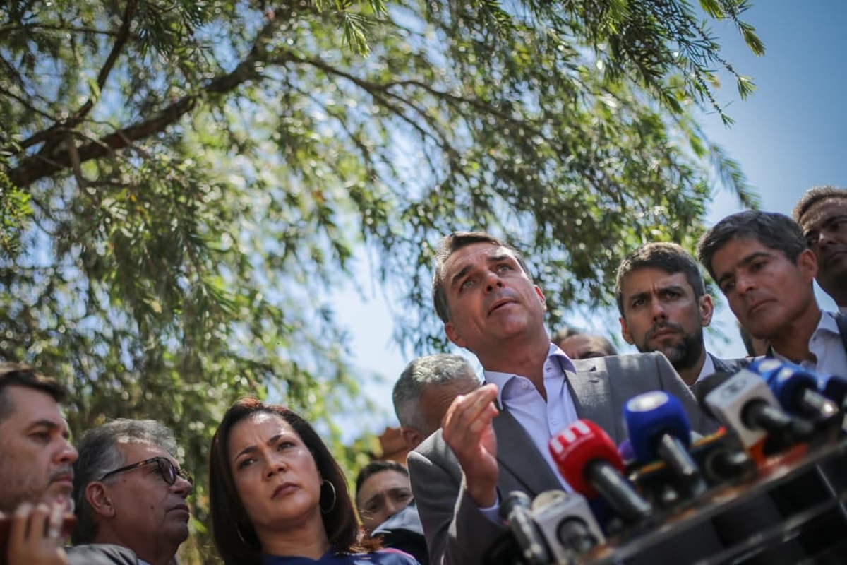 Flávio: mudança na Constituição é sobre maioridade penal e fim da reeleição