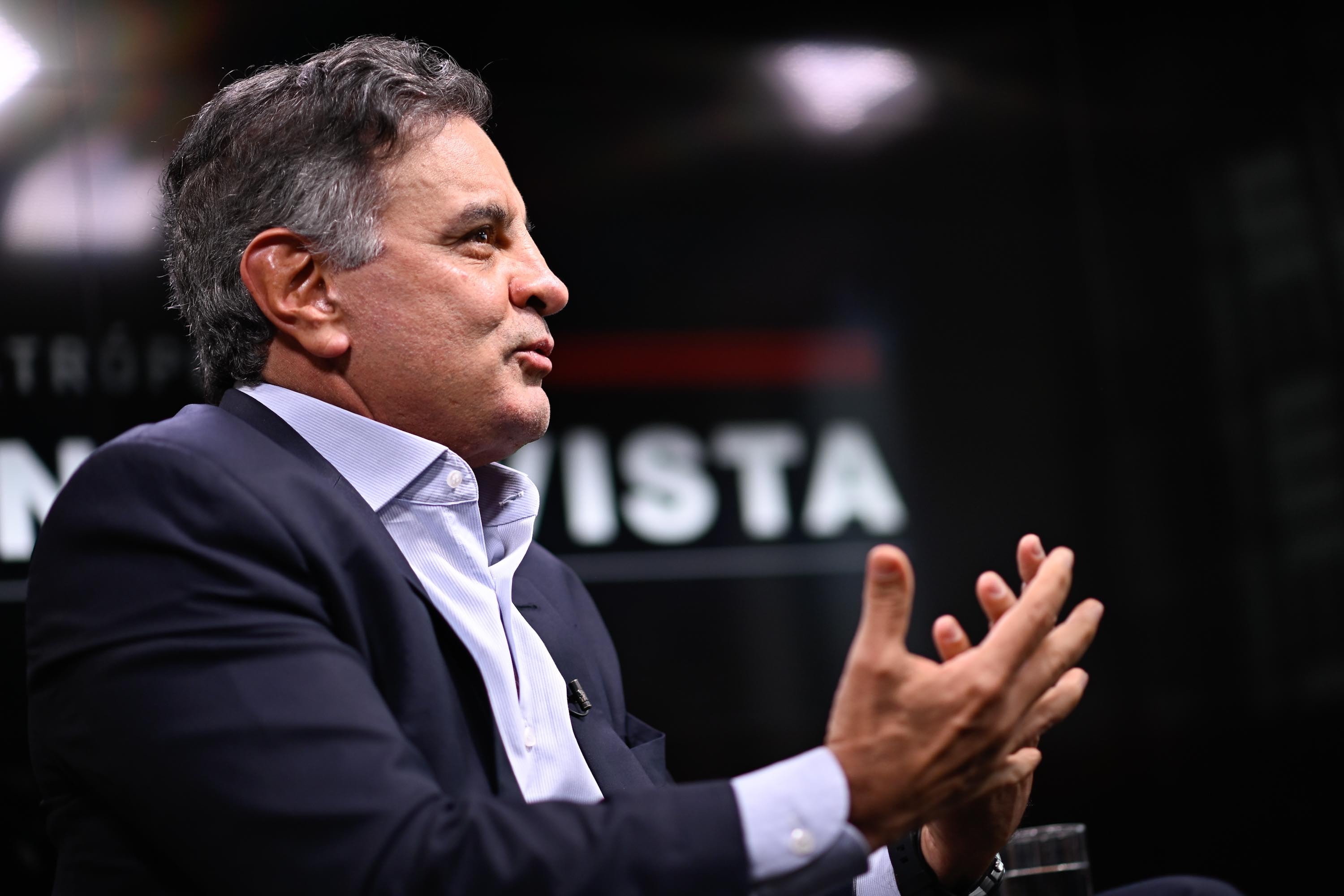 PSD de Caiado "não nasceu para liderar projeto nacional", diz Aécio