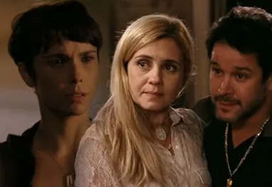 Resumo 'Avenida Brasil' 29/09/2026: Nina pressiona Carminha para terminar casamento com Tufão