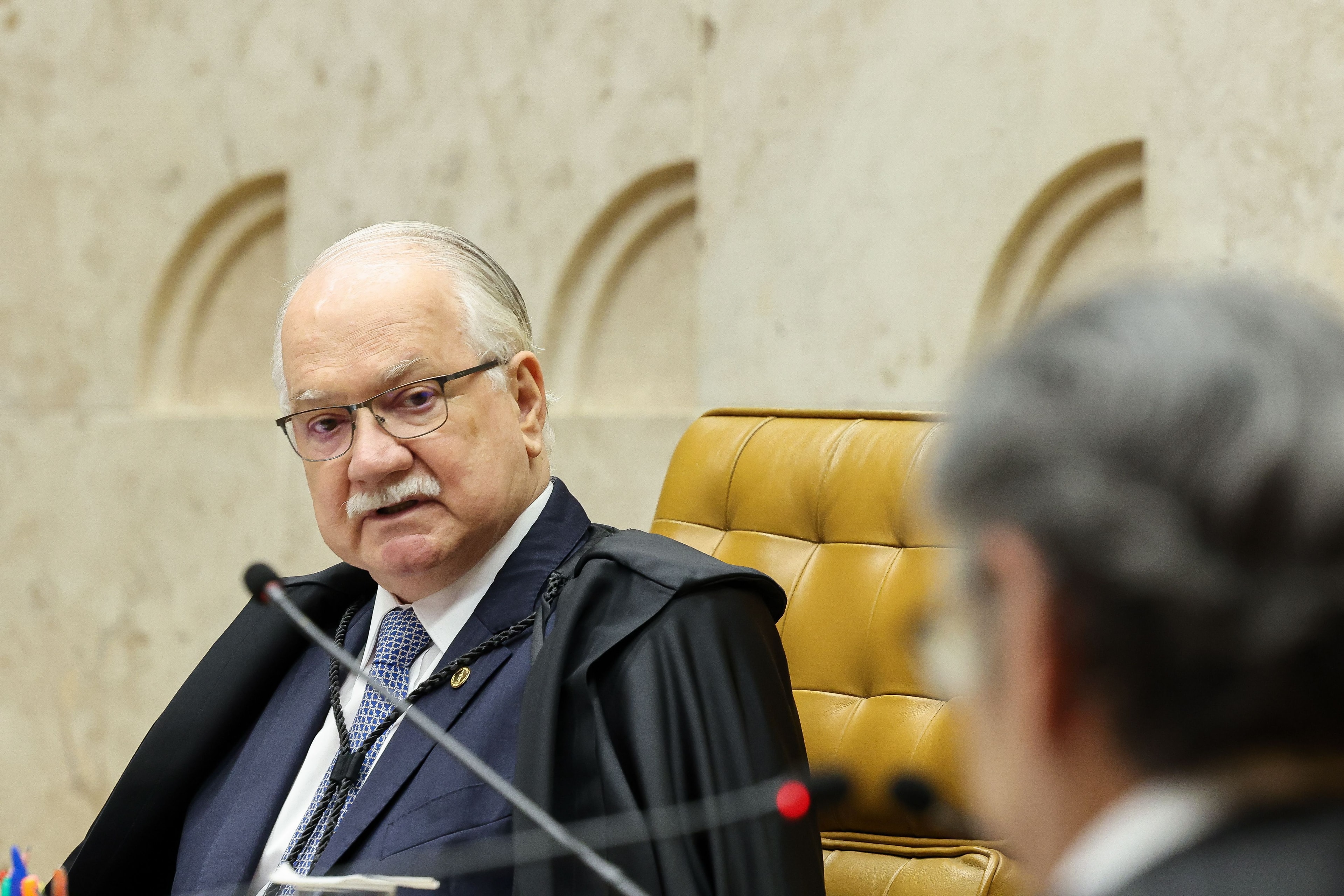 Especialista: Fachin acerta ao separar casos de Moraes e Mendonça no STF