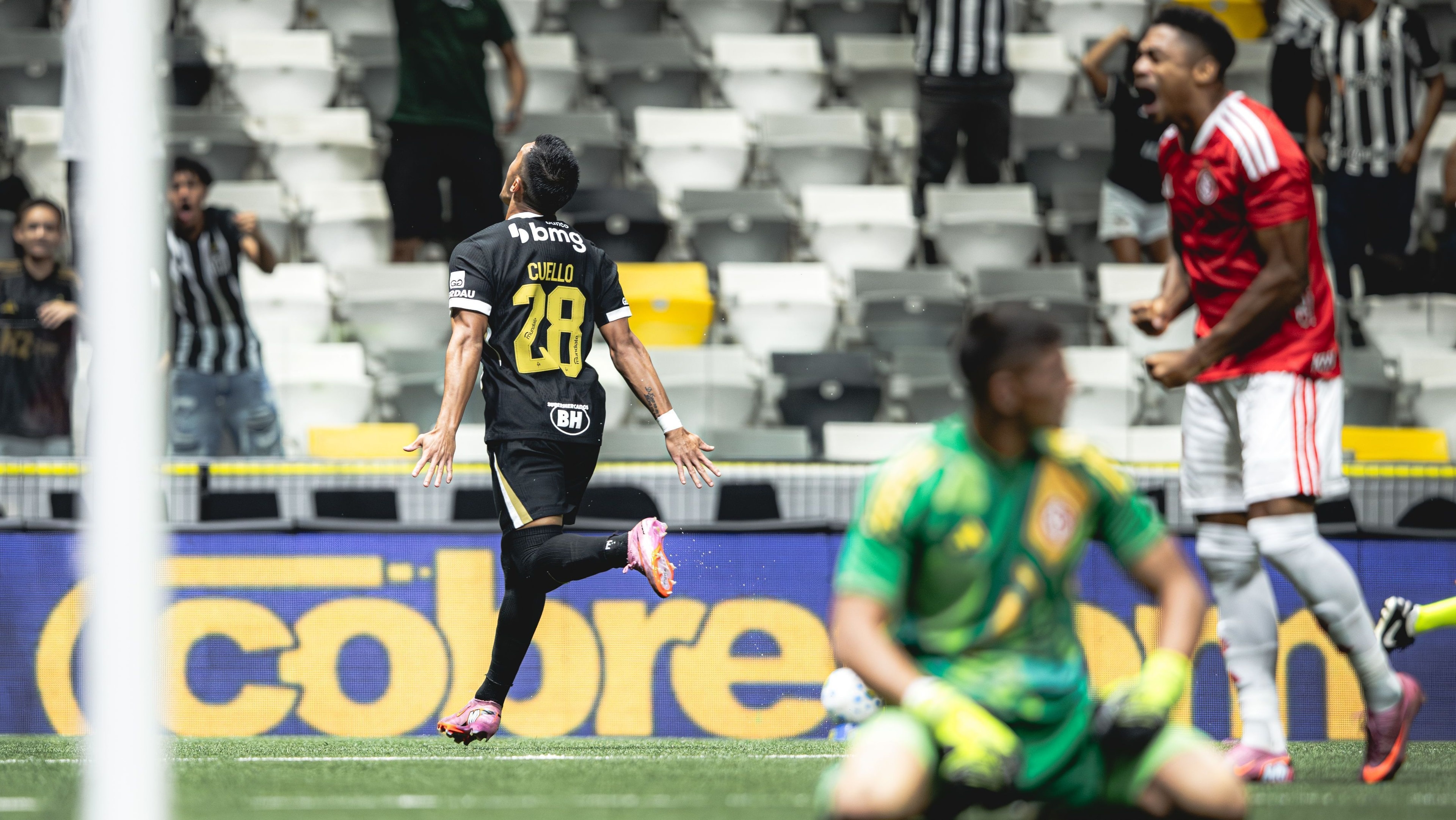 Atlético-MG vence em São Januário e coloca Vasco no Z4 do Brasileirão