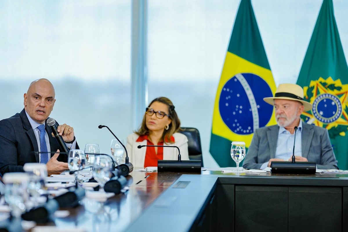 Em evento com Lula, Moraes defende que estados ajudem em pacto por mulheres