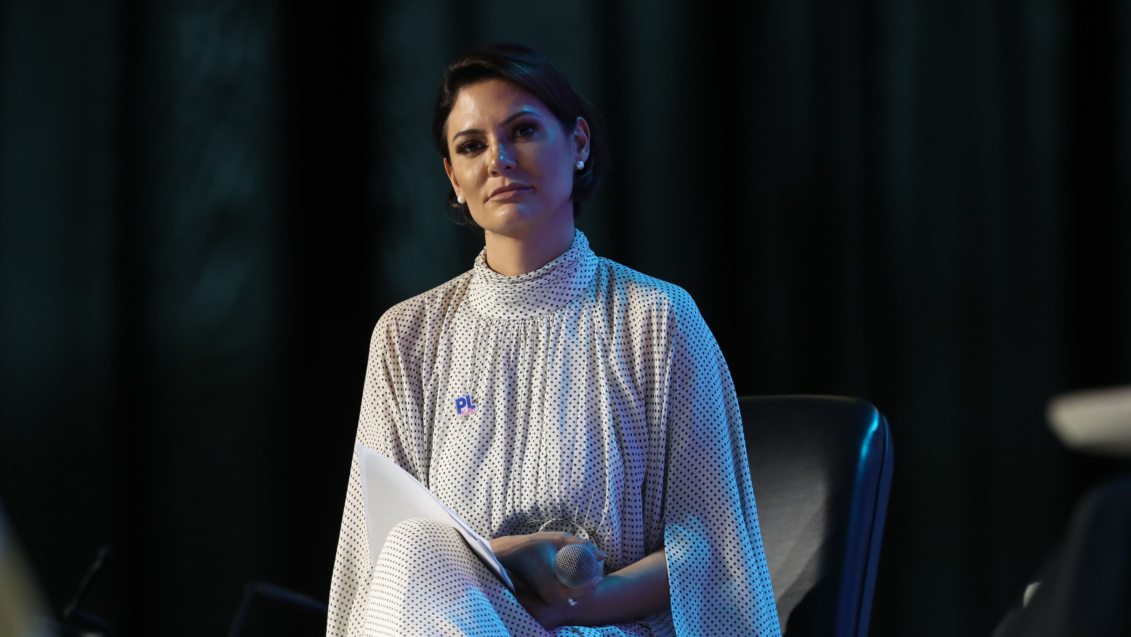 Público de Michelle pode fazer falta para campanha de Flávio, diz AP Exata