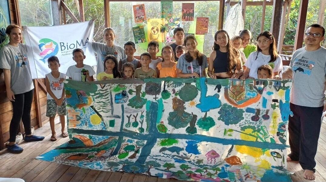 De “pai” no imaginário popular à sentinela dos rios: o boto que a Amazônia precisa conservar