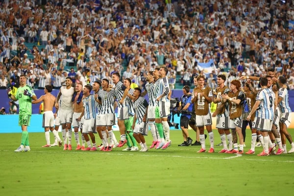 Argentino Paredes diz que não se surpreendeu com eliminação do Brasil
