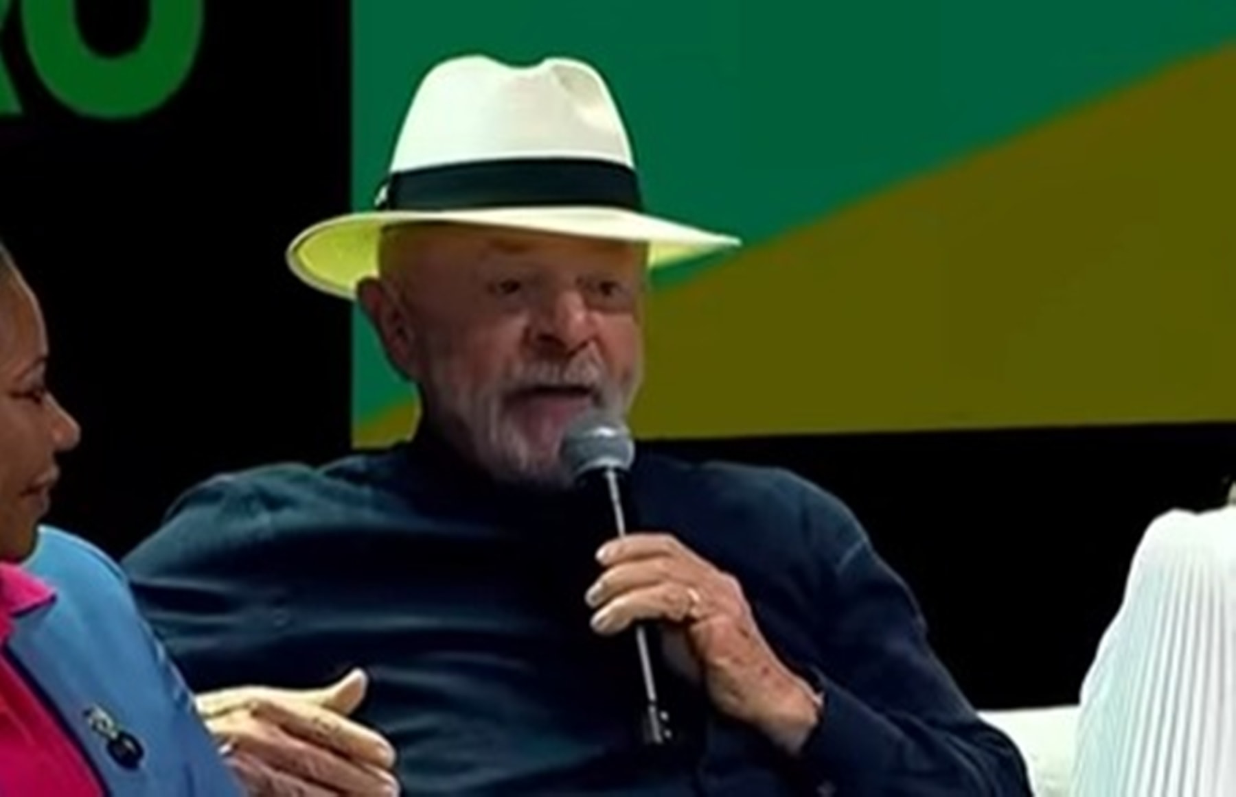 Lula lança Tela Brasil e exalta papel da cultura: "Tenho uma pátria"