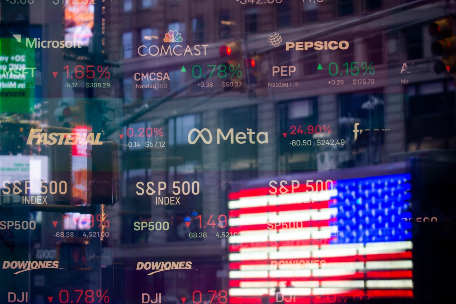Bolsas em NY fecham sem direção única com techs pressionadas por temor de juros altos