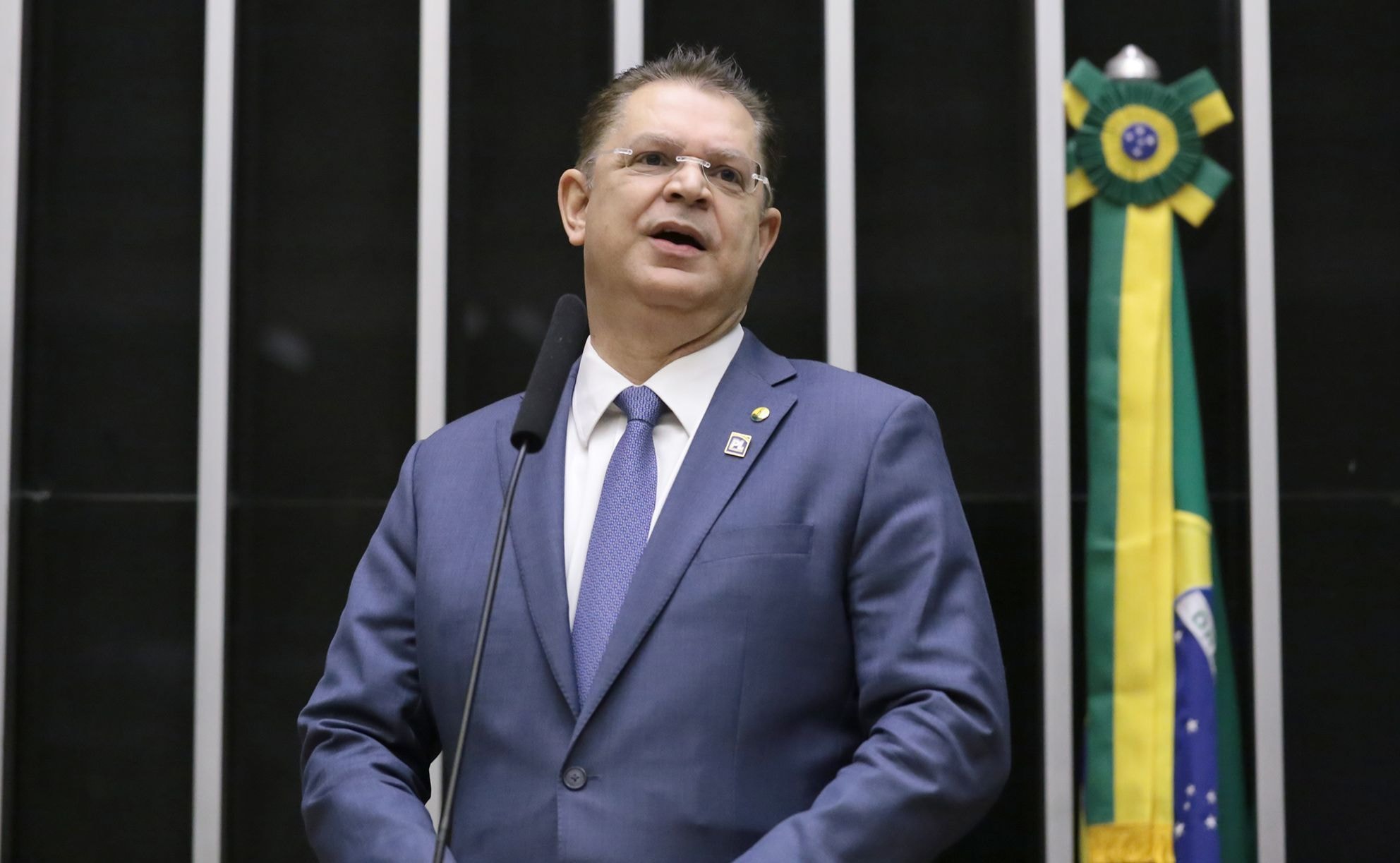 Fim da 6×1: PL não libera apoio, mas descarta punições