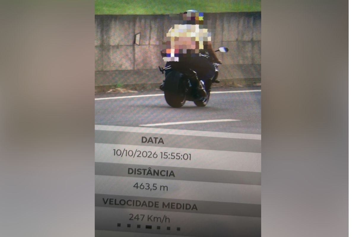Moto voa a 247 km/h em rodovia no interior e é flagrada pela PM Rodoviária