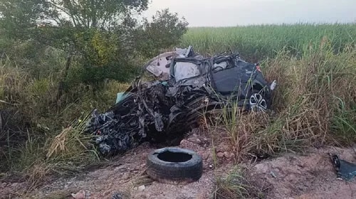 Quatro pessoas morrem após batida entre dois carros no sul da Bahia