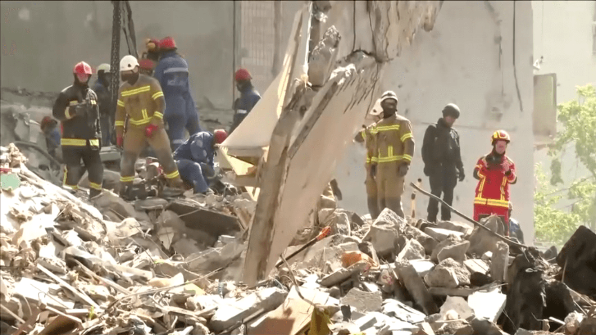 Vídeo: Ogiva de míssil não detonada é encontrada em apartamento na Ucrânia