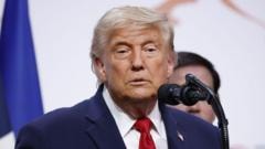 Trump diz que Brasil é 'politicamente perigoso' e que 'querem prender Bolsonaro Jr.'