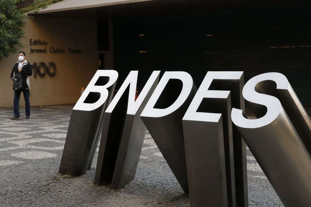 BNDES vende ações da Petrobras e da Axia após valorização de carteira