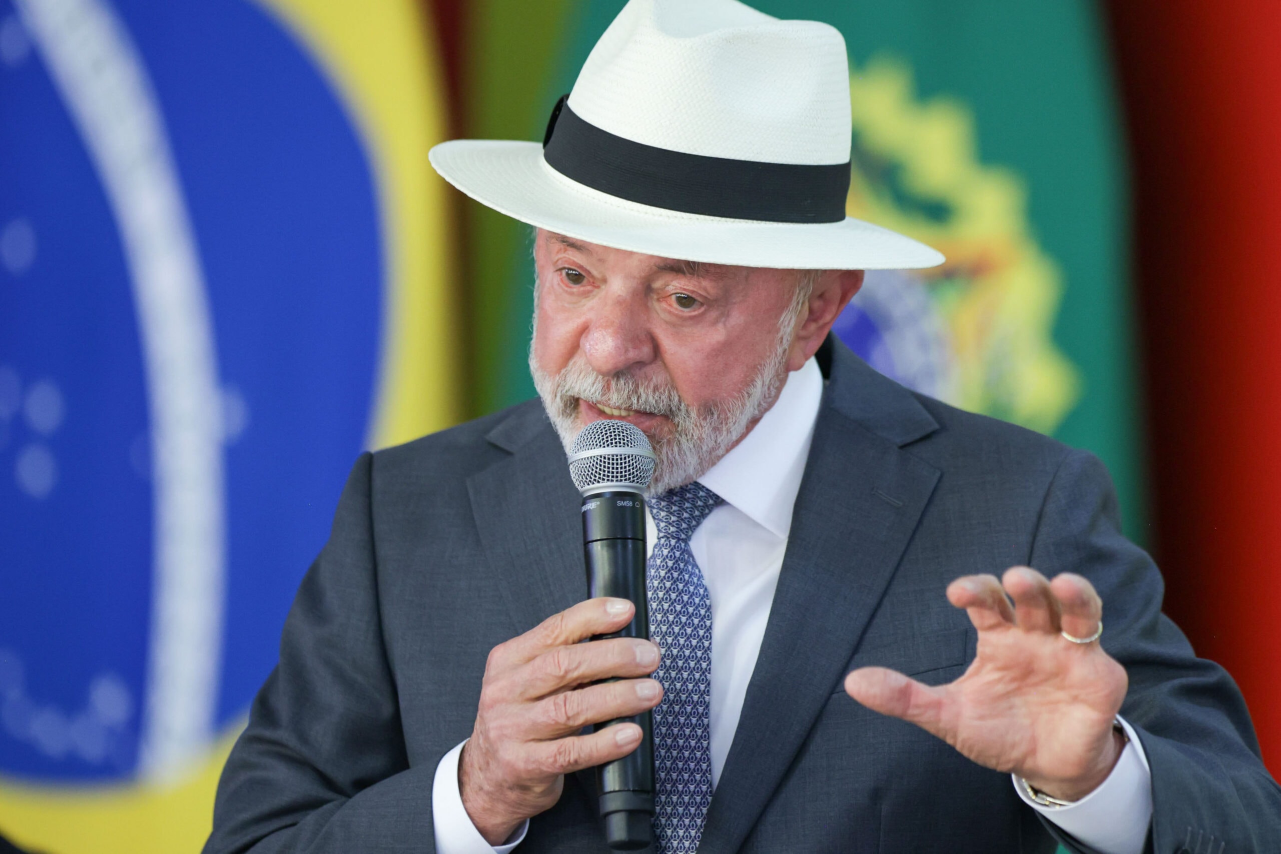Vida das mulheres é mais grave por dupla jornada de trabalho, diz Lula