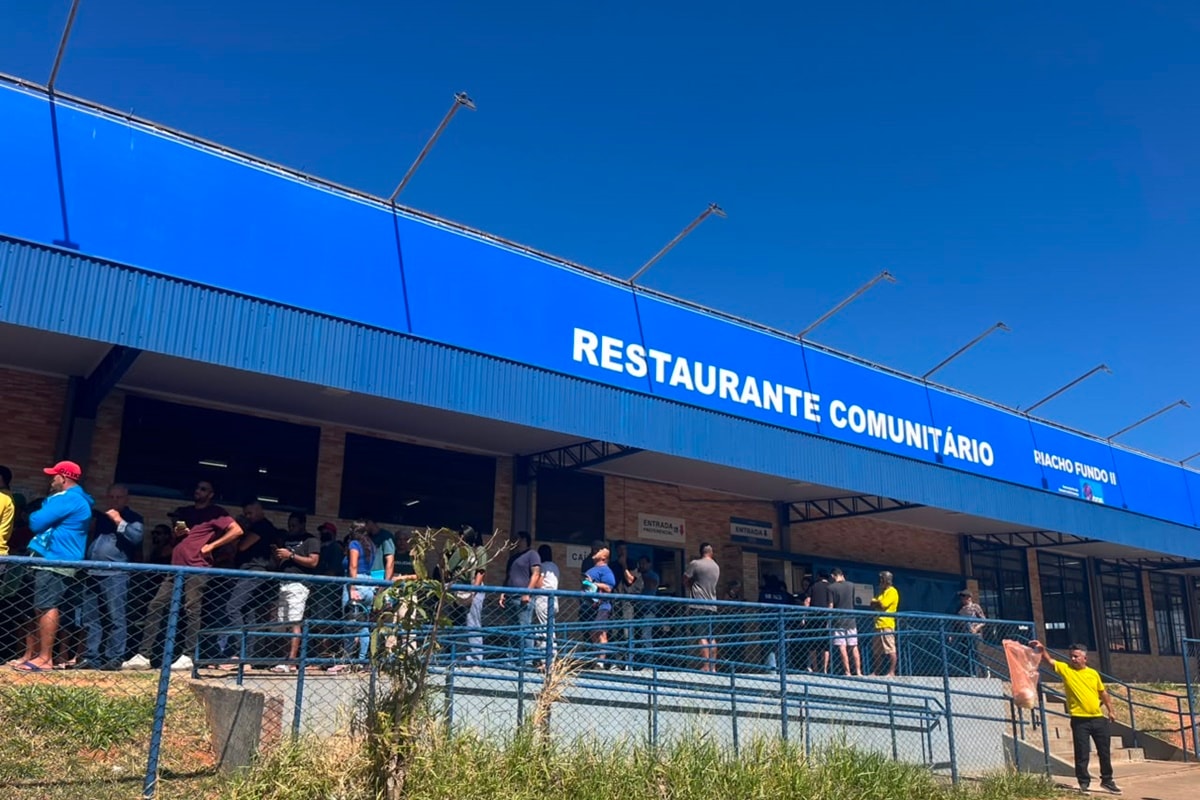 Sistema de cadastro provoca filas em restaurante comunitário no DF