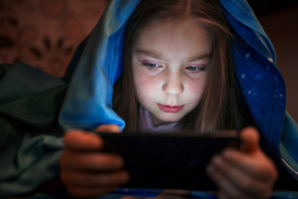 Síndrome da visão do computador provoca fadiga ocular e pode causar miopia