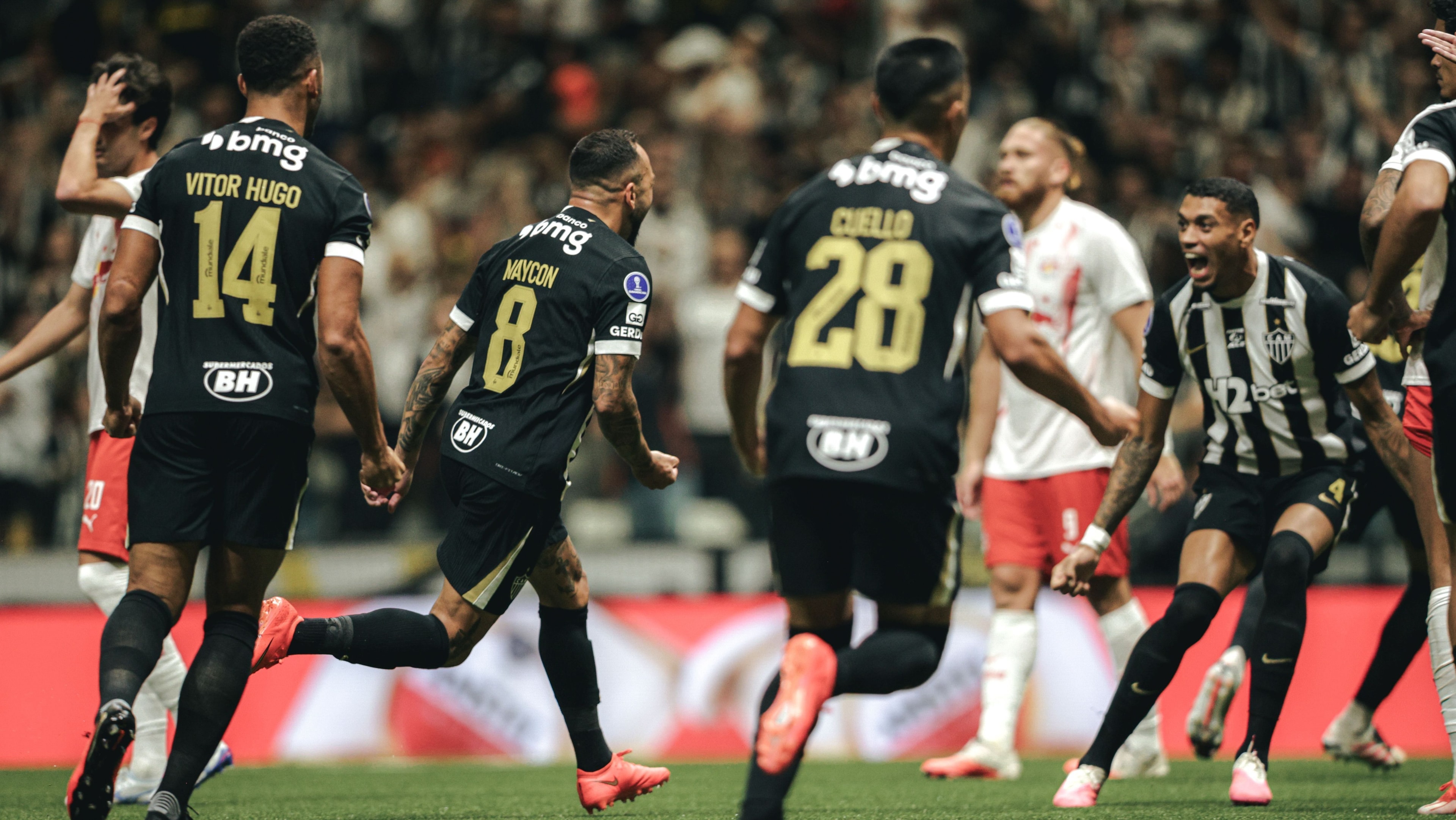 Torcida do Atlético provoca Santos antes de decisão na Sul-Americana